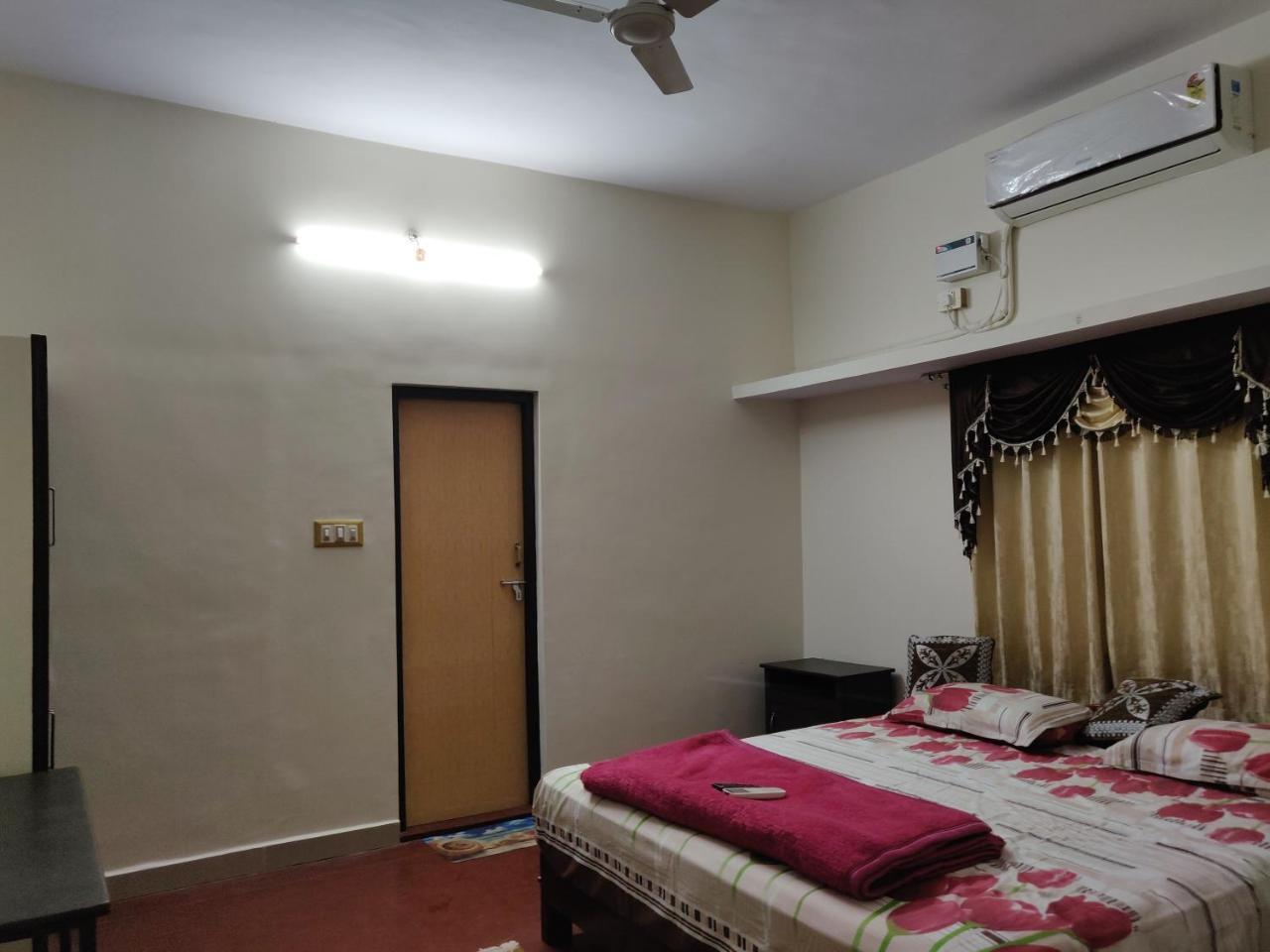 Srb Residency Hotel Tiruvannamalai Bagian luar foto
